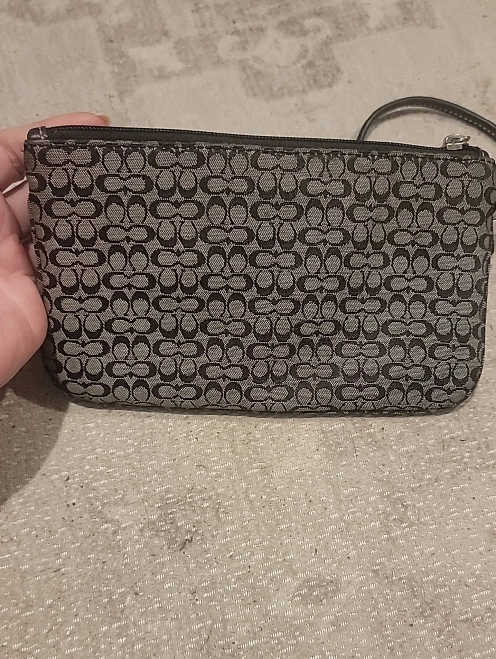 Coach Vintage Soho Signature Black And Gray Wristlet